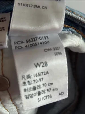 Levi’s 501 Shorts Size 28 thumbnail 3