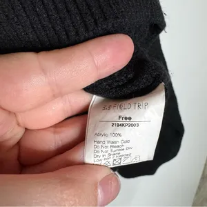3.3 Field Trip Black Cable Knit Tie‎ Back Cropped Sweater Size undefined thumbnail 4