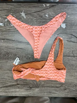 Dippin' Daisy's Cali Top and Seashore Bottom with matching sheer pants size medi thumbnail 3