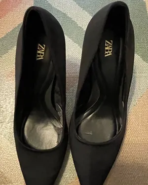 Zara Women's Black Heels thumbnail 1