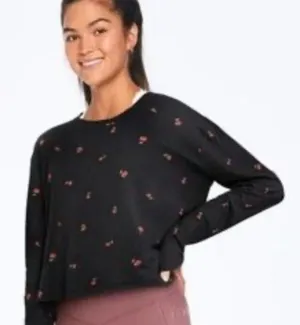 PINK Victoria’s Secret Black Cherry Print Crop Tee size L thumbnail 1