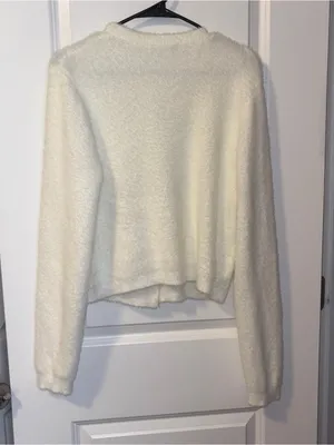 Women’s Cream Bow Button thumbnail 3