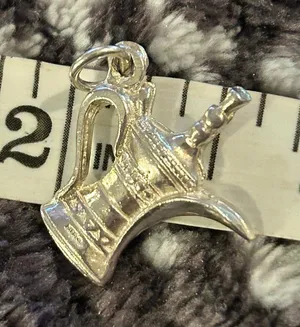 G63 silver plated pendant cute thumbnail 1