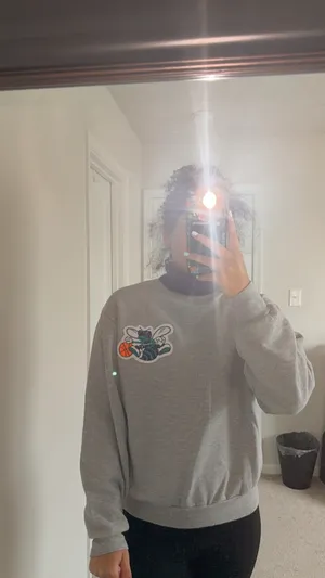 Majestic Vintage Charlotte Hornets Turtleneck Crewneck thumbnail 2
