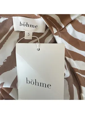Bohme Brown White Zebra Print Satin Short Sleeve Top Keyhole Back Size S NWT thumbnail 4