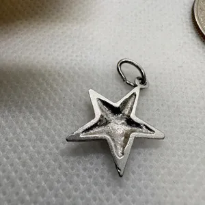 Vintage Silver Tone Magnetic Star Charm Pendant Celestial Five Point Star thumbnail 3