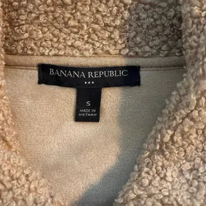 Banana Republic Factory Women’s Size S Bonded Sherpa Shacket Tan Camel thumbnail 4