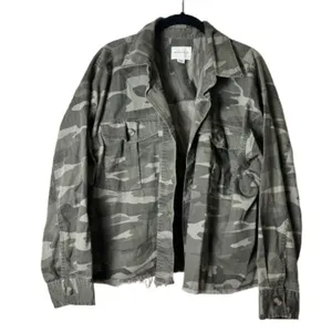 AMERICAN EAGLE Camo Camouflage Shirt Jacket Shacket Size Medium Green thumbnail 1