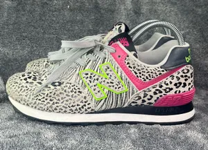 ⁠New Balance 574 Animal Print Cheetah Leopard Womens Size 7.5 Sneakers thumbnail 1