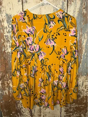 Free People Bella Gold Yellow Floral print tunic top size XS thumbnail 5