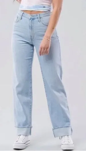 Hollister Light Wash Ultra High Rise Cuffed Dad Jeans Size 9R W29 thumbnail 1