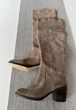 Seychelles Taupe Suede Over-the-Knee Block Heel Boots Sz 8 thumbnail 1