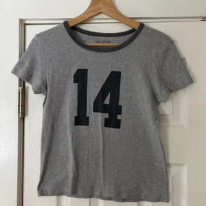 Brandy Melville Gray 14 Top with Blue Print One Size EUC‎ thumbnail 1