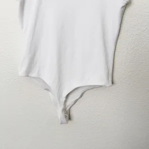 [Nuuds] White Ribbed Knit Scoop Neck Sleeveless Tank Bodysuit Top Size Medium M thumbnail 9