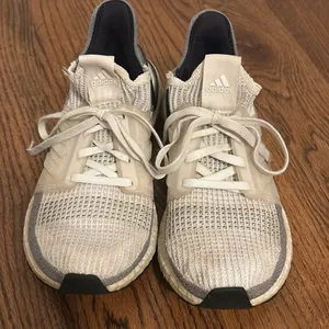 Adidas continental boost all white shoes 6Y or Women's 7.5 thumbnail 2