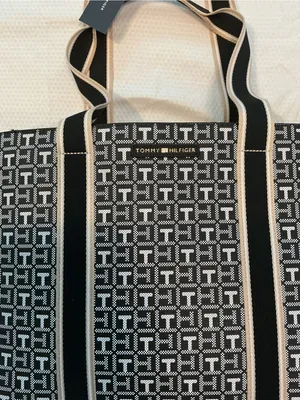 Tommy Hilfiger Black & Cream Jacquard Logo Tote thumbnail 2