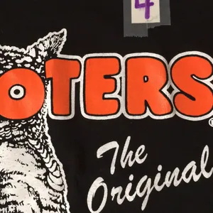Bin35#4 New Hooters Girl Uniform Tank Top From Clearwater FL Cracking Black XS thumbnail 5