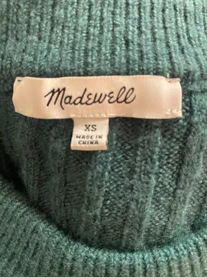 sweater thumbnail 2