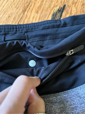 Lululemon Speed Up Shorts Size 12 thumbnail 3
