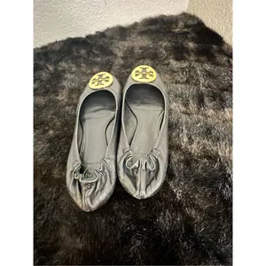 Tory Burch Reva Black Leather Ballet Flats Gold T Logo Classic Womens Size 7.5 thumbnail 5