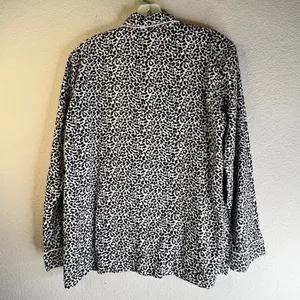 Victoria's Secret‎ Pajama Shirt thumbnail 5