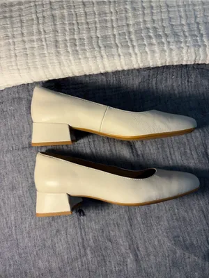 Soft Lillian Pump Heel Women’s size 9.5M thumbnail 2