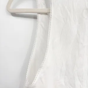 Boys Lie Womens White Blue Cherub Graphic Ribbed Lace Trim Crop Tank Top Size L thumbnail 4