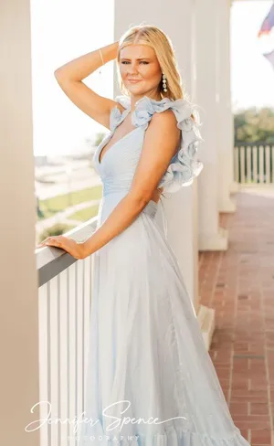 Mac Duggal Gown thumbnail 3