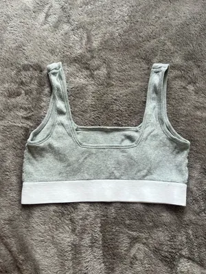 Gap Sports Bra thumbnail 2