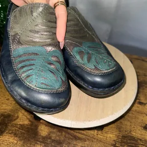 Naot Zafra Monstera Leaf Leather Mules 41~10 Blue Green Comfort Slip On Clogs thumbnail 9
