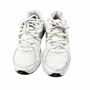 Nike Dart 9 White Purple Sneakers Sz 6 thumbnail 2