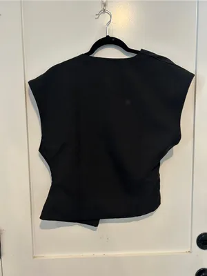 SHEIN Black Structured V-Neck Buttoned Vest size medium thumbnail 4