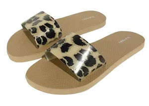 Old Navy Size 7 Leopard Animal Print Foam Rubber Sandal Slides New‎ thumbnail 1