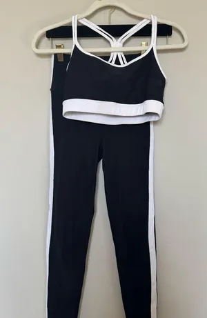 Women's Black and White Strappy Sports Bra thumbnail 1