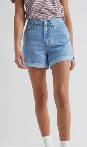 Levi’s 80s Mom Shorts High Rise Cuffed Denim Light Wash Size 32 thumbnail 1