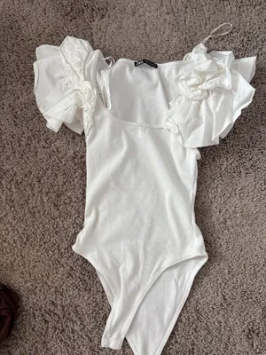 White Ruffle ZARA Bodysuit Ribbed thumbnail 1