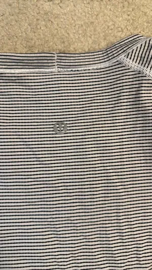 Lululemon Swiftly Tech Short Sleeve 2.0 thumbnail 3
