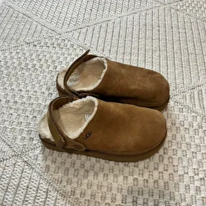 UGG Goldenstar Cozy Clog in Chestnut thumbnail 2