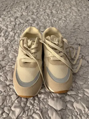 Rachel Zoe Tennis Shoes thumbnail 3