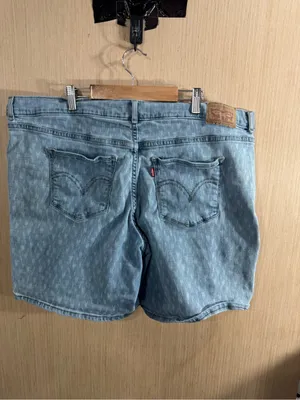 Levi's Women’s Light Blue Classic Denim Shorts Size 34 thumbnail 3