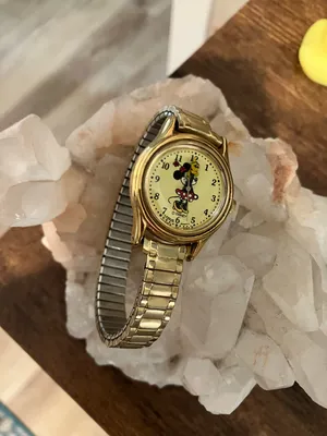 Vintage Lorus Disney Minnie Mouse Gold Tone Women's Watch thumbnail 4