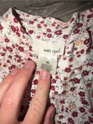 Floral Sleeveless Tank Top Wet Seal y2K medium - Pink/Red thumbnail 2