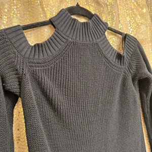 Abercrombie & Fitch Black Cold Shoulder Long Sleeve Sweater Dress XS thumbnail 3