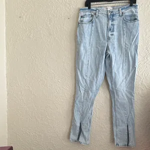 Abercrombie and Fitch Light Wash Skinny High Rise Split Front Seam Jeans thumbnail 2