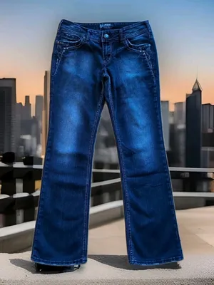 Silver Jeans Suki 17" Women's Sz 31x33 Stretch Dark Denim Boot Cut Embellished thumbnail 1