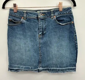 Vintage 1990's Old Navy Stretch Denim Mini Skirt Size 2 thumbnail 1