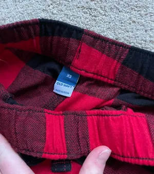 Old Navy Red And Black Flannel Pajama Pants thumbnail 5