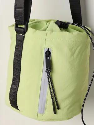 Dusk to Dawn Quencher Sling Bag $68 Whipped Lime NWT thumbnail 3