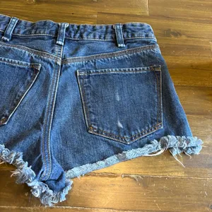 Free People Logan High Rise Cut Off Jean Shorts Distressed Button Fly Booty 26 thumbnail 7