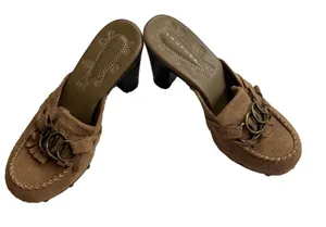 Tru flex brown leather mules Size 6 thumbnail 1